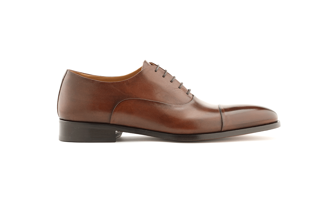 Brown captoes top