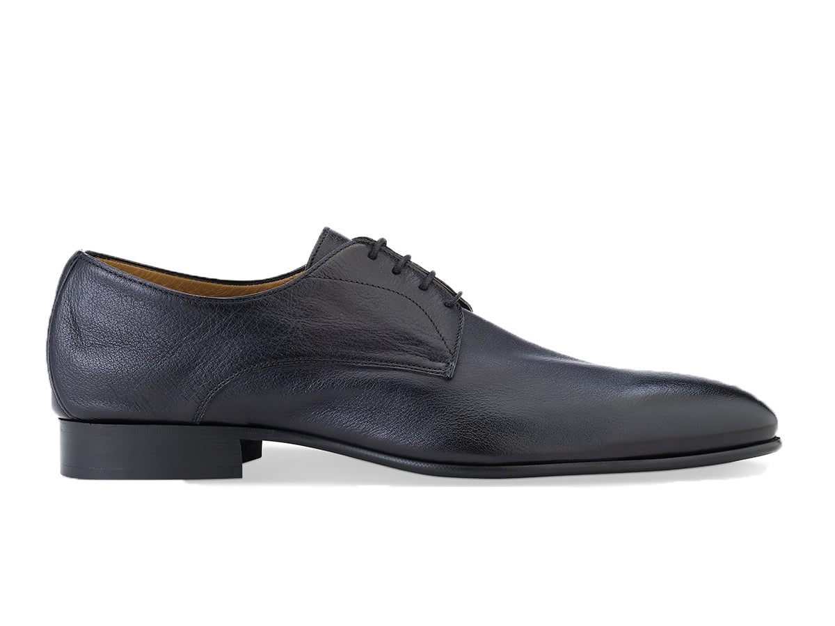 black buffalo leather derby travel shoe