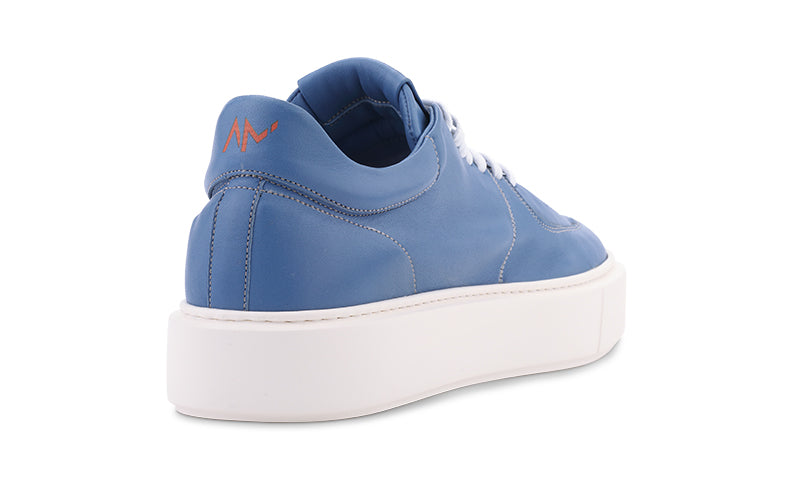 lightweight travel sneaker
